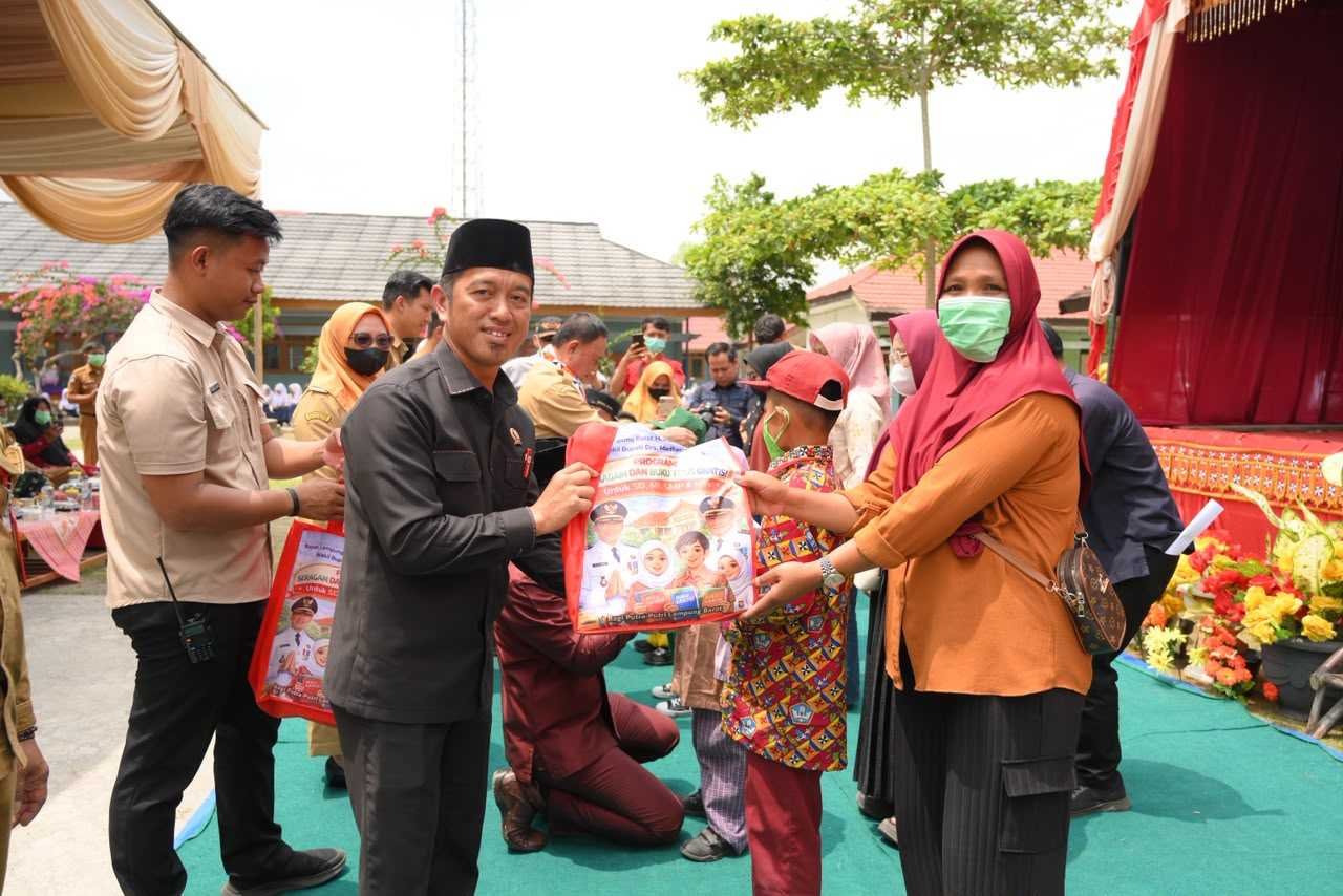 Anggota DPRD Dorong Sekolah Swasta Tak Lagi Bebankan Seragam ke Orang Tua