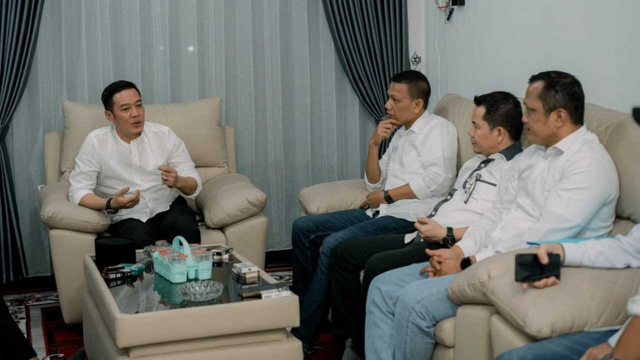 Bupati Pesbar Dukung HPN-Porwanas 2027, Damar Mata Kucing Siap Dipromosikan ke Nasional