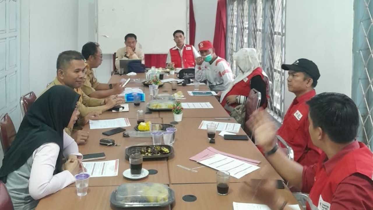 Bidik Prestasi, PMI Lampung Barat Seleksi 12 PMR untuk Lomba Tandu Darurat
