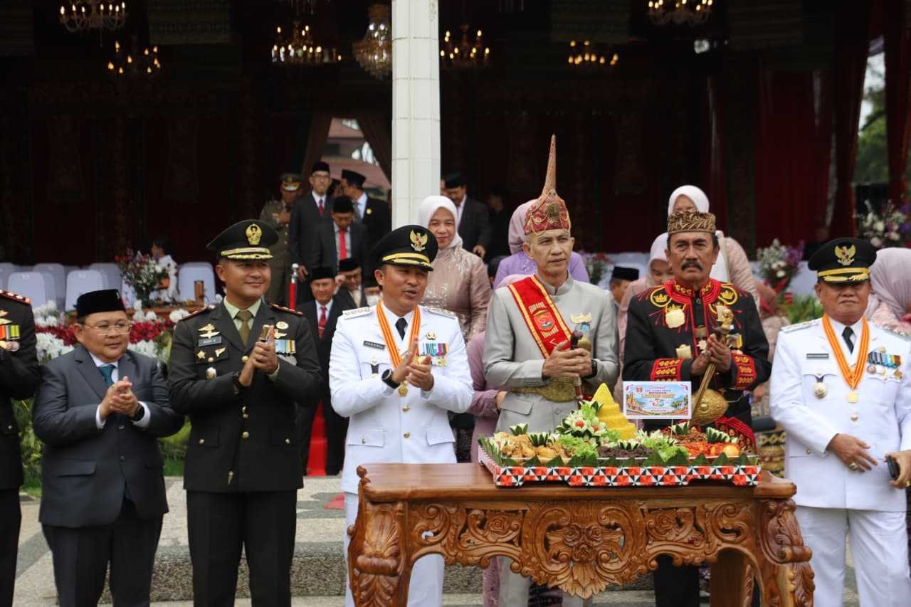 Kado HUT ke-35 Lampung Barat, Penghasilan PPPK Paruh Waktu Naik, 5 Kerja Sama Baru