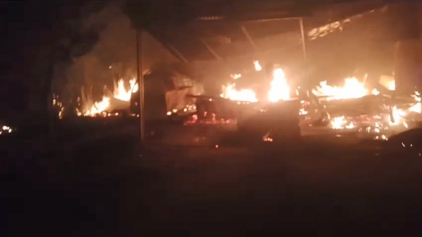 Rumah Warga di Way Jambu Terbakar, Dua Posko Damkar Diterjunkan