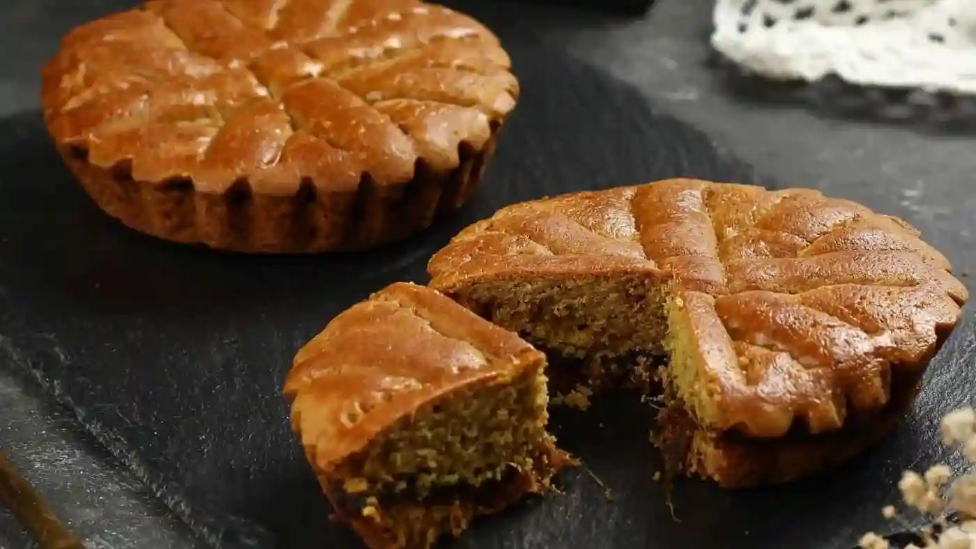 Kue Tat Khas Lampung: Simbol Kehormatan di Setiap Acara Adat