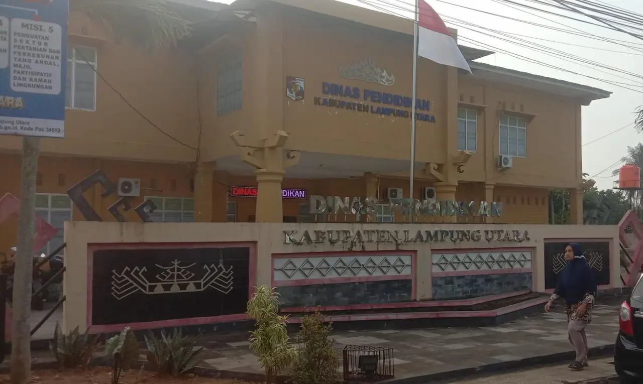 Kadisdik Lampung Utara Tegaskan Pengawasan Revitalisasi SMPN 4 Abung Selatan Tetap Berjalan