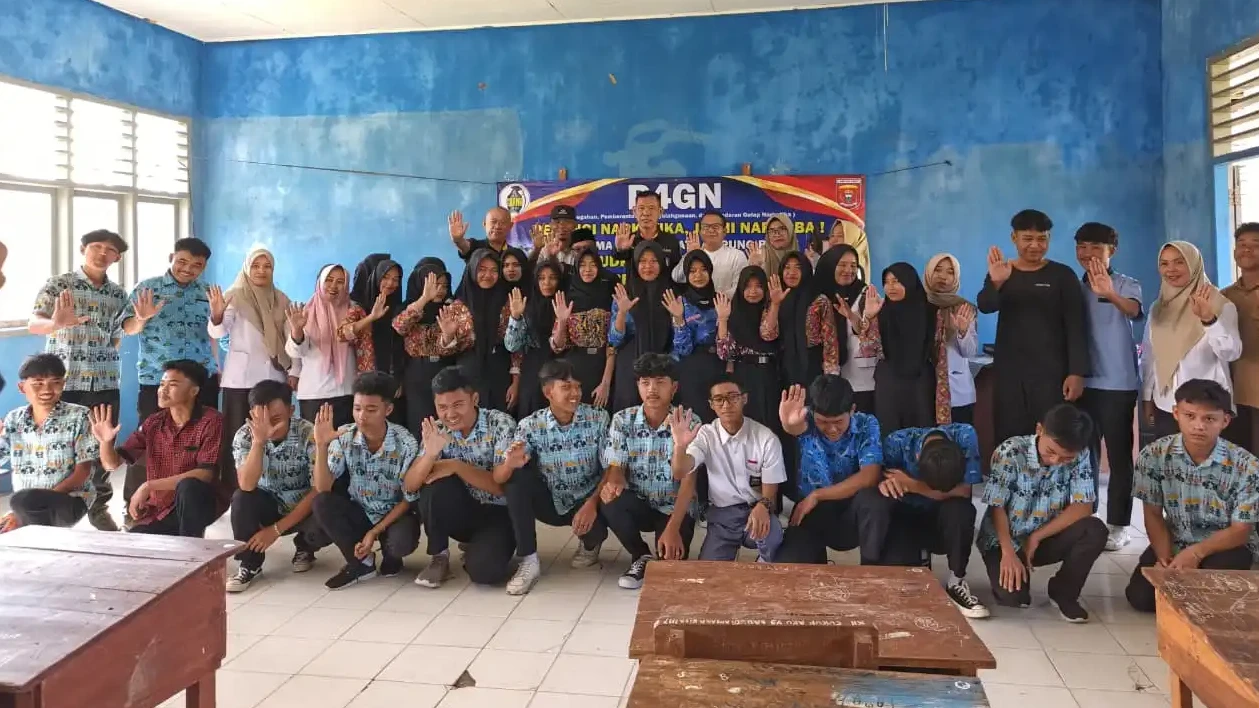 GRANAT Lampung Barat Bentengi Pelajar SMAN Batu Brak dari Ancaman Narkoba