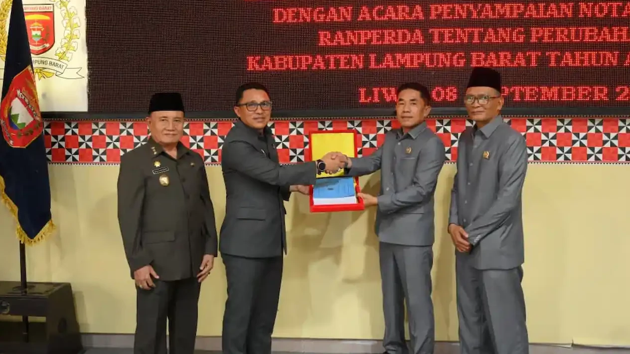 Pendapatan Lampung Barat Turun Rp30,9 Miliar