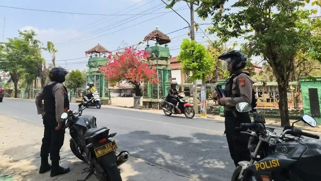 Cegah Kriminalitas, Personel Polres Lampung Utara Gencarkan Patroli Jalinsum
