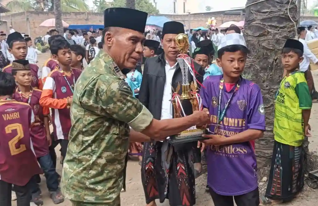 Danramil Sungkai Utara Hadiri Apel Hari Santri 2026, Tegaskan Sinergi TNI dan Pesantren