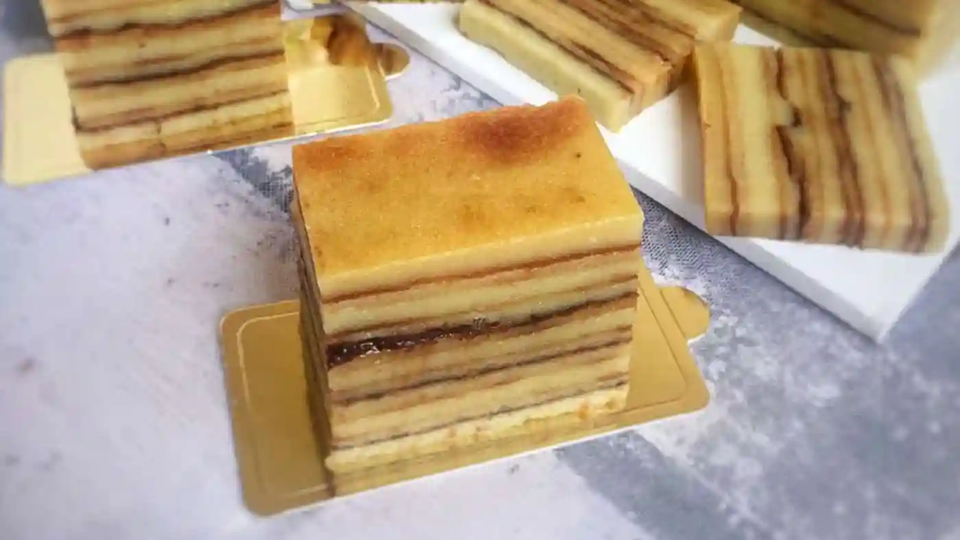 Mengenal Kue Engkak, Kue Tradisional Palembang yang Kaya Rasa