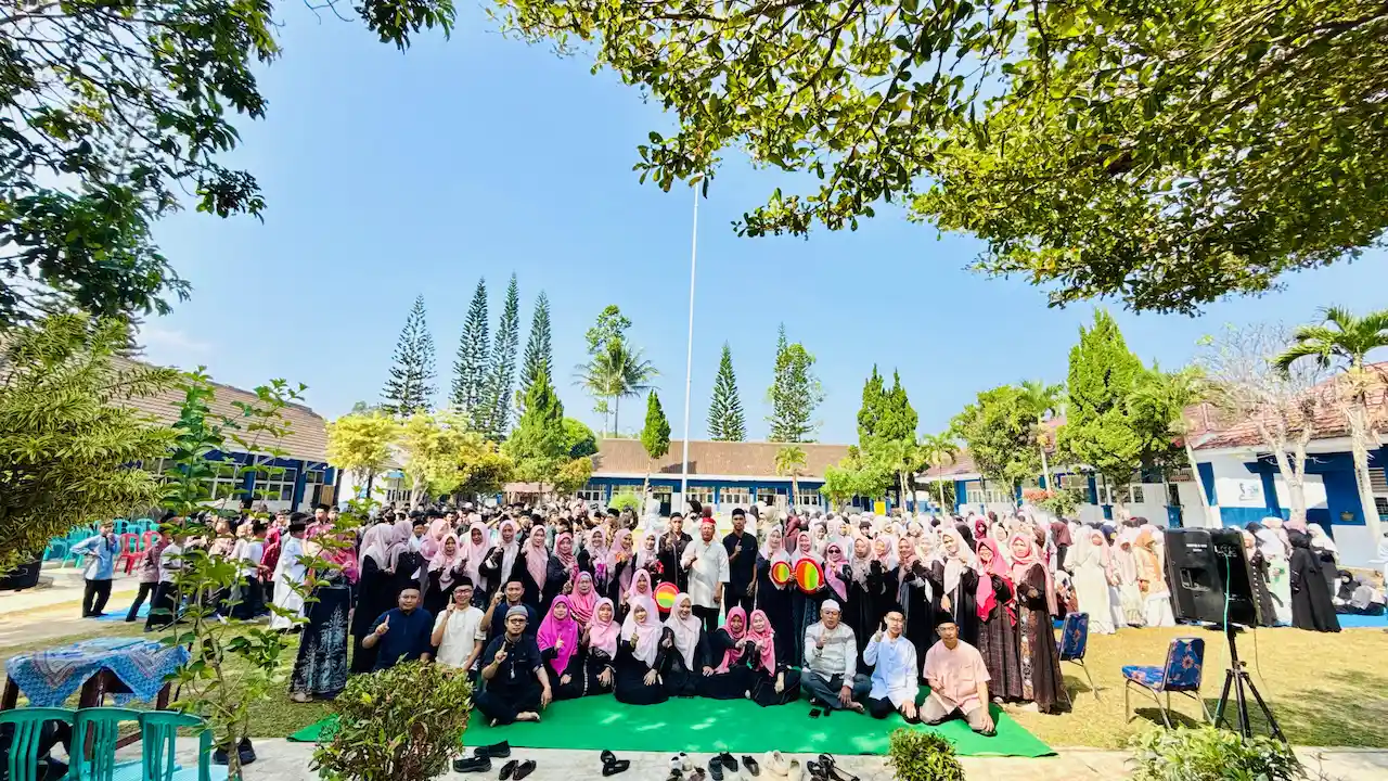 Peringati Maulid Nabi, SMPN 1 Way Tenong Tanamkan Akhlak Mulia