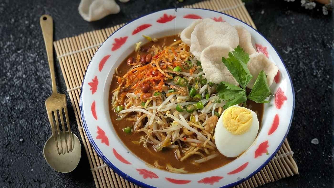 Mie Lendir, Kuliner Khas Melayu dengan Kuah Gurih yang Kaya Rempah